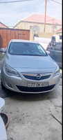 Opel Astra: 1.4 l | 2010 il 192000 km Hetçbek