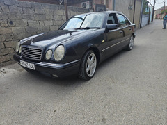 Salam. Masin E240 1998 il. Udari vurugu yoxdu.Qiymet: 11800 azn