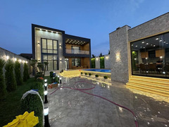Mərdəkan Bravo yolunda  aralı 4,5sotda  müasir dizaynda tikilmiş villa satışdadır.