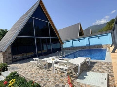 Qəbələ dağ mənzərəli A-frame villası icare