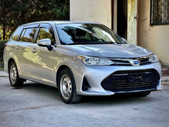 Toyota Corolla  satilir Filder Мотор : 1.5 гибрид IL : 2018