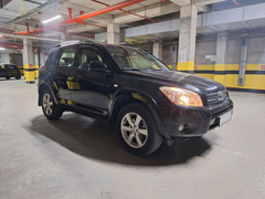 Satılır: Rəsmi servisdə qulluq edilmiş ailə maşını. Toyota RAV-4 2008 2.4L Avtomat karobka.  Full ko