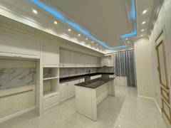 Qanuni 3 otaq satilir,136m2,